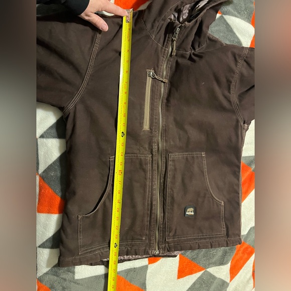 Women’s Berne work coat. Lots of life left! Size large. - Picture 9 of 10